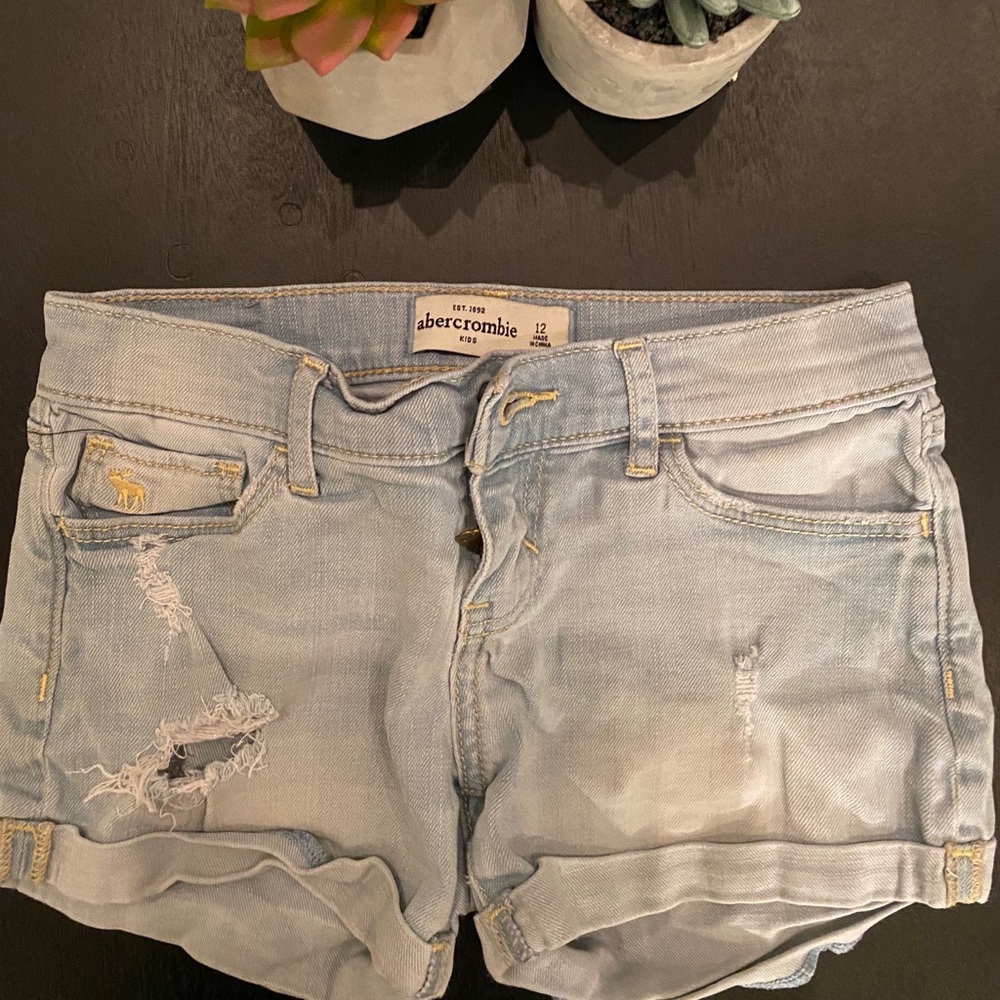 Abercrombie kids shorts 👧🏻